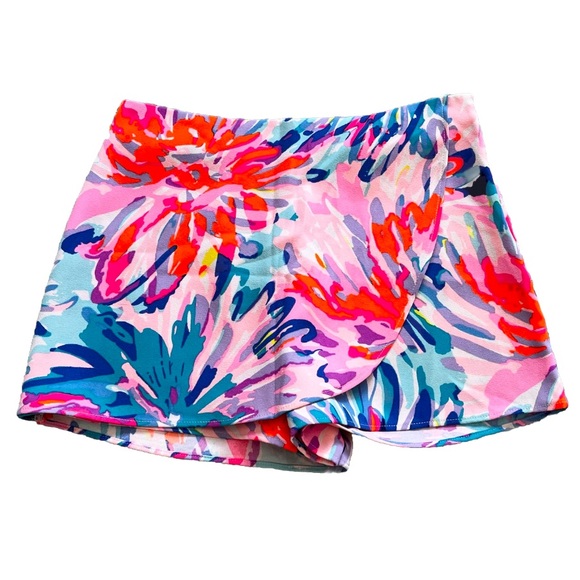 LILLY PULITZER VERI SKORT SIZE 2 PREPPY PRETTY FEMININE VACATION BEACHY - Picture 6 of 6
